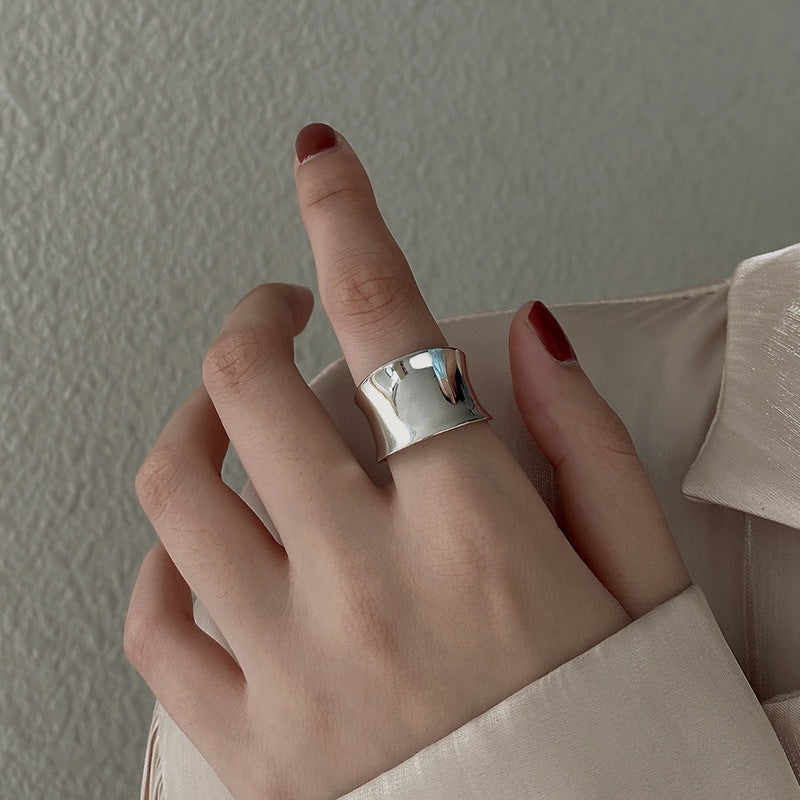 The Molten Horizon: S925 Silver Rippled Mirror Open Rings