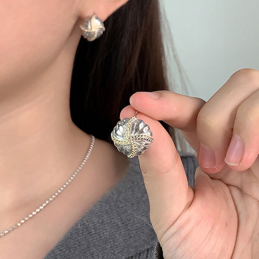925 Sterling Silver Geometric Earrings Detail View