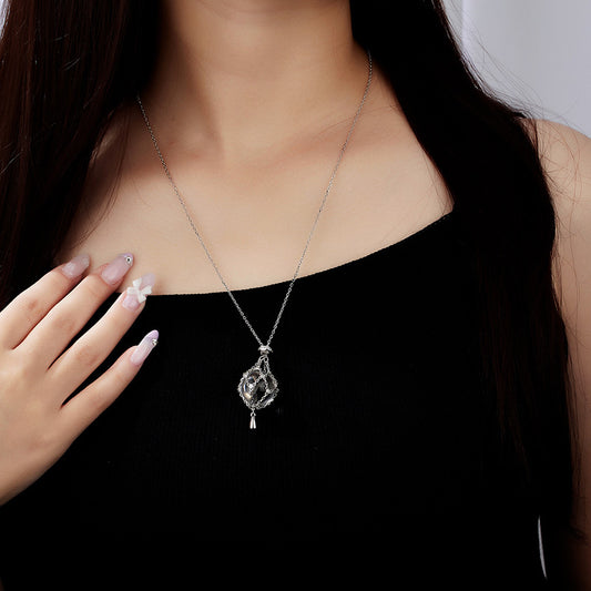 925 Sterling Silver Crystal Necklace Detail View