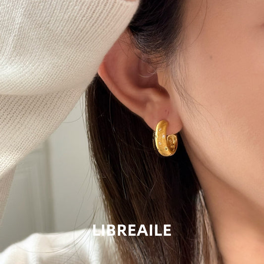 Gold-tone C-shape stud earrings, minimalist 925 silver jewelry