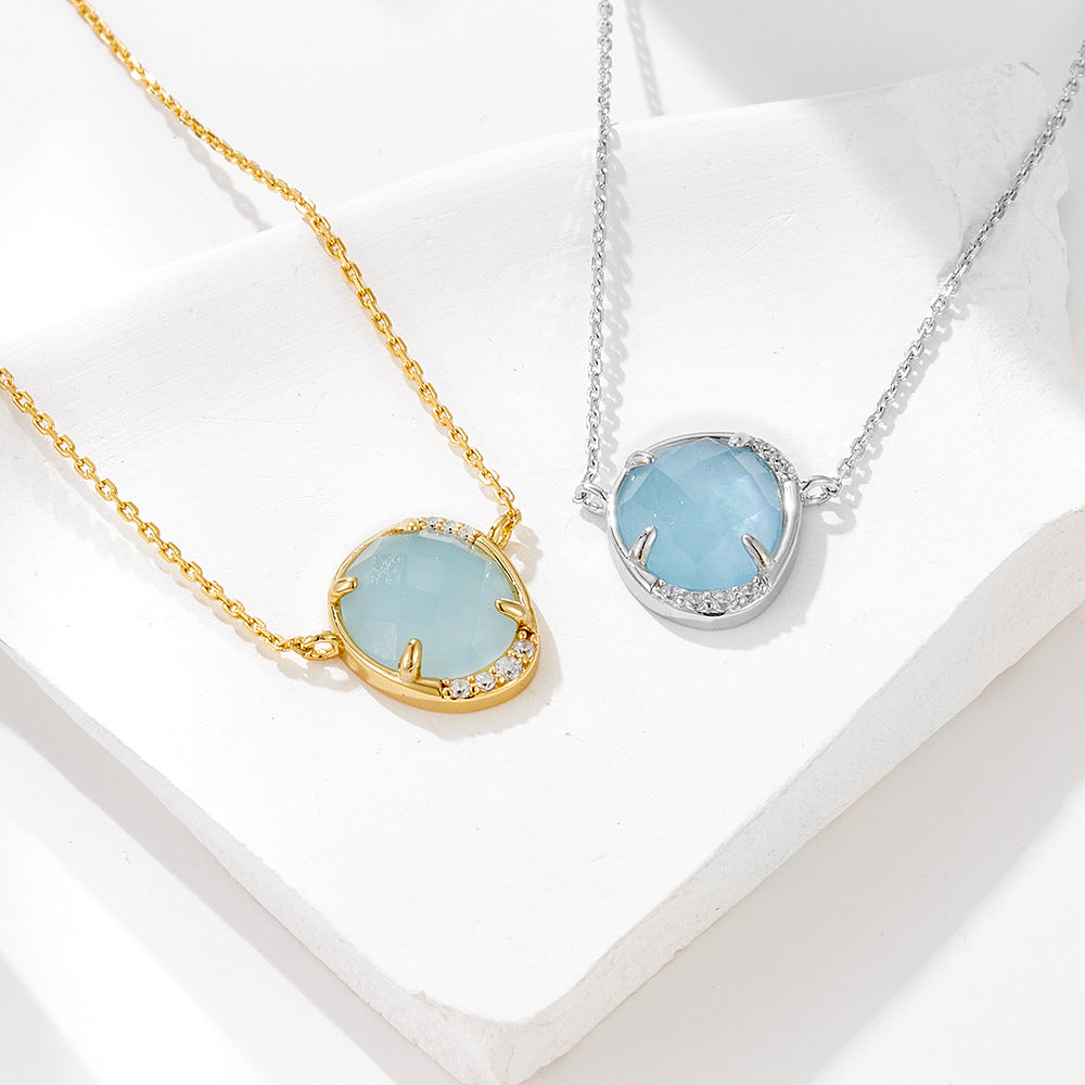 925 Sterling Silver Aquamarine Pendant Necklace Close-up